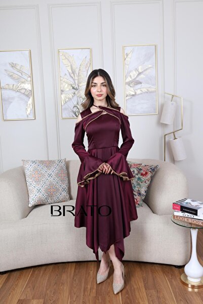BRATO Burgundy dress with an elegant and modern cut