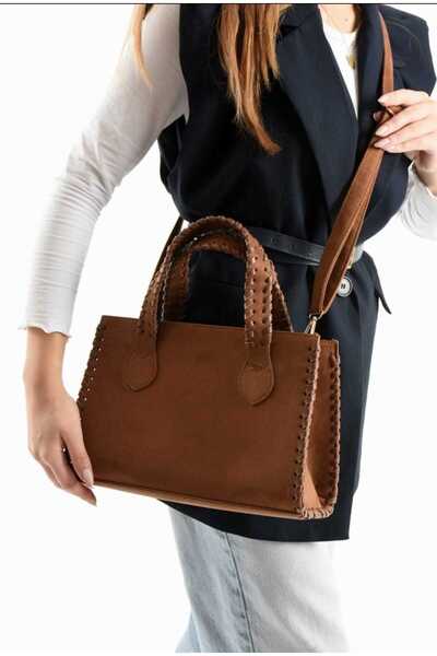 ÖZÜM TAKI حقيبة يد نسائية من جلد الغزال ذات أكمام وخياطة باللون البني