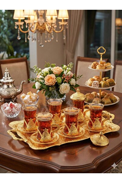 LeesHome Çeyizlik ve Hediyelik Özel Seri: Gold Detaylı Tepsili Kapaklı 6'lı Çay Bardağı Sunum Seti
