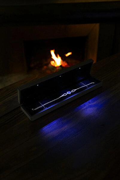 anadolusilver (IŞIKLI KUTULU)925 Ayar Gümüş Pırlanta Kalp Model Kadın Bileklik