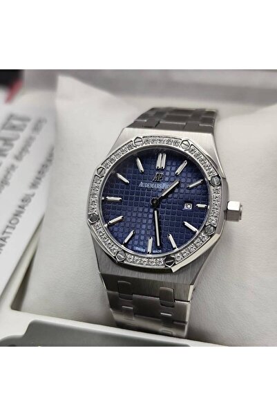 audemars ساعة بيجيه رويال أوك - إطار فضي مرصع بالجواهر