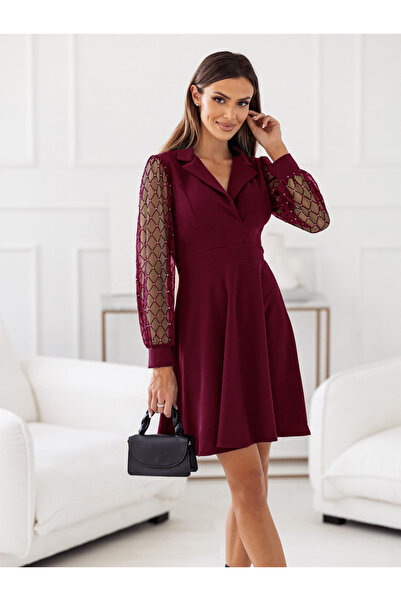 OEMN Midi dress made of elastic fabric with a wrap neckline and a cloche