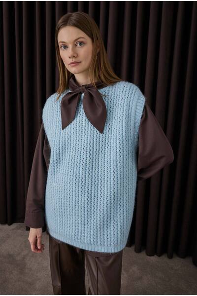 HEQA Crew Neck Sweater Ice Blue