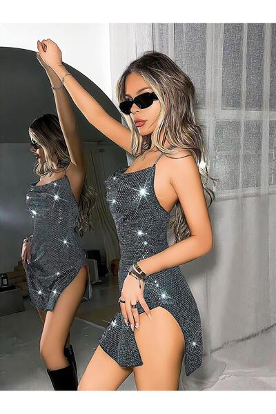 Aria's Closet Arias Closet Özel Tasarım Gümüş Payetli Zincir Askılı Yırtmaçlı...