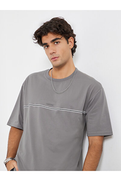 Styli Men Minimalist Print Oversized T-Shirt