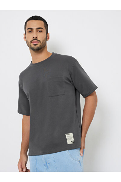 Styli Men Oversized Compact Stretch Heavy Jersey T-Shirt with Badge