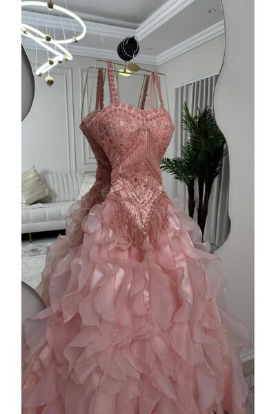 To Be فستان وردي سهره صدر خرز مع روجنزاء