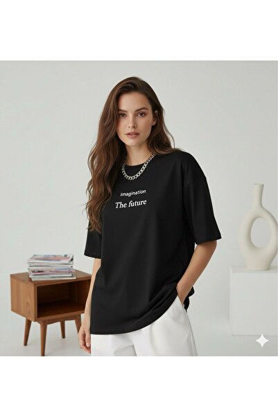 BW Bravely Wear تي شيرت نسائي مطبوع عليه THE FUTURE