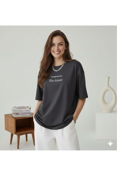 BW Bravely Wear تي شيرت نسائي مطبوع عليه THE FUTURE