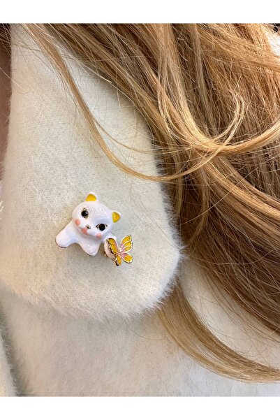 Esmeray Aksesuar Metal Gold Renk Beyaz Kedi ve Sarı Kelebek Figürlü Broş / Ya...