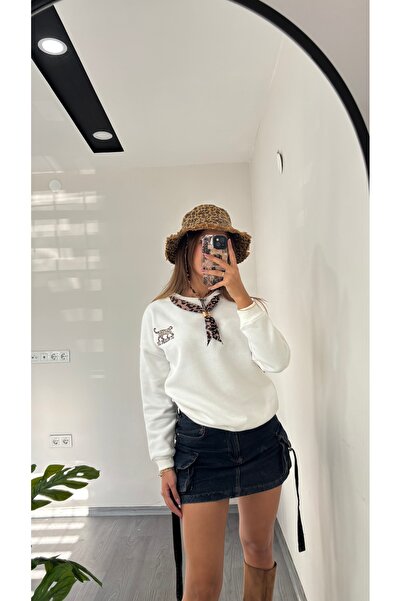 Mira dress سترة رياضية بتفاصيل الفولار