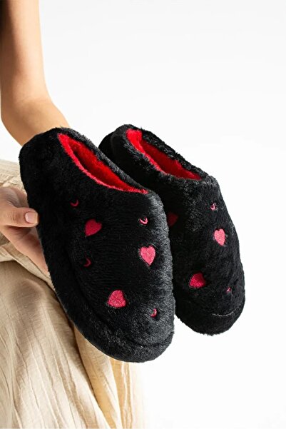FootFrenzy Women's Plush Heart Slippers Guest Slippers Bundle Slippers