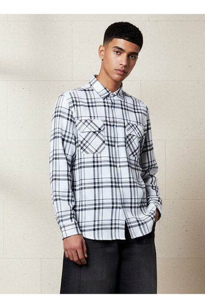 Lee Cooper Men Regular Fit Collared Checked Long Sleeves Shirt