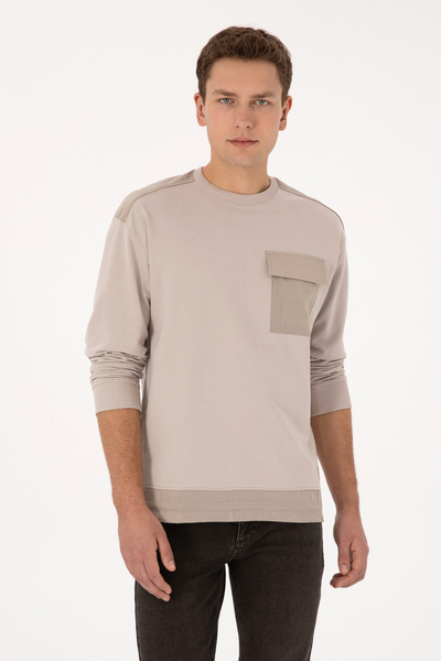 U.S. Polo Assn. سويت شيرت رجالي مريح ذو ياقة دائرية وتفاصيل جيب 50316401-VR049