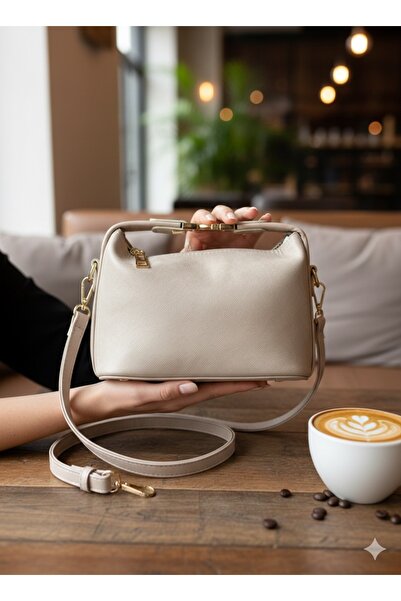 AVİVACOLLECTİON Venus Suede Gold Buckle Detailed Stylish Seasonal Bag