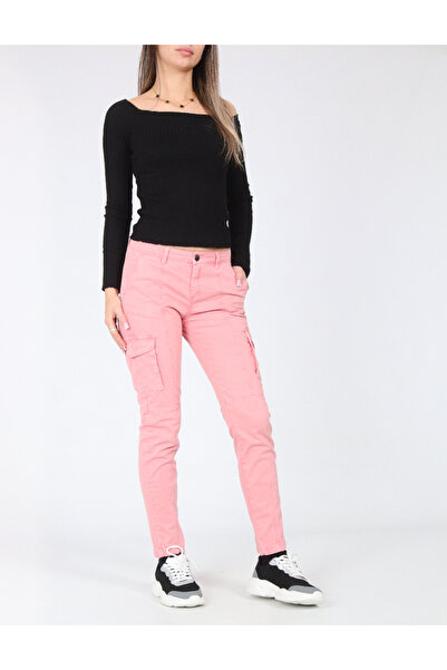 Evendi Pantaloni, Roz