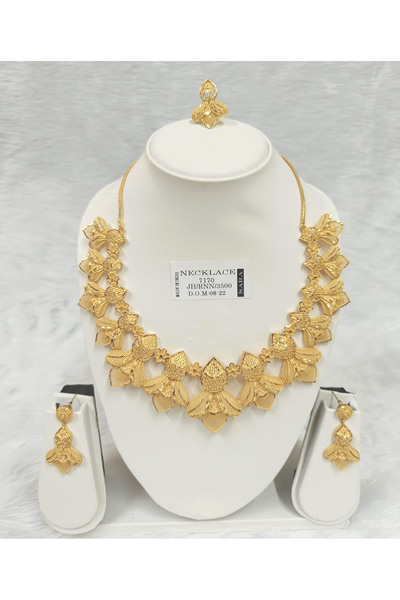 Generic Gold Plated Wide Floral Choker Necklace, Earrings & Ring Set for Women (4 Pcs)