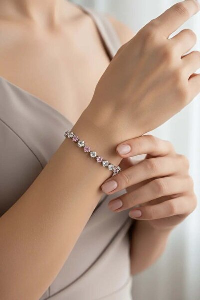 Clariss Kare Zirkon Taşlı Gümüş Renk Kadın Bileklik