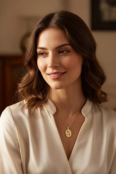 Clariss Çelik Zincir Gold Renk Fil Figürlü Kadın Kolye