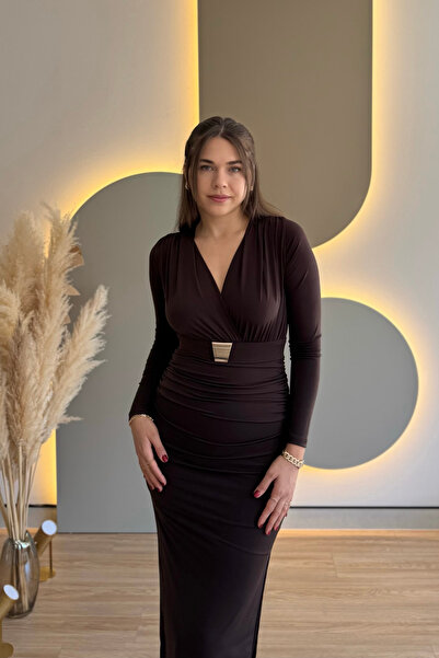 Aventien Drapeli Gold Kemerli Yırtmaçlı Zarif Kahverengi Elbise