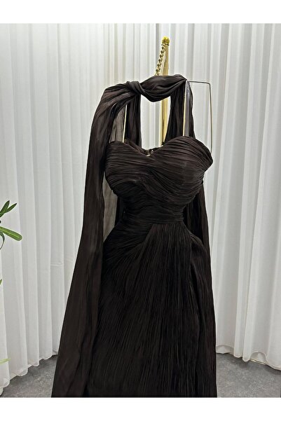 Arena dresses فستان فاخر الخامة كرنكل