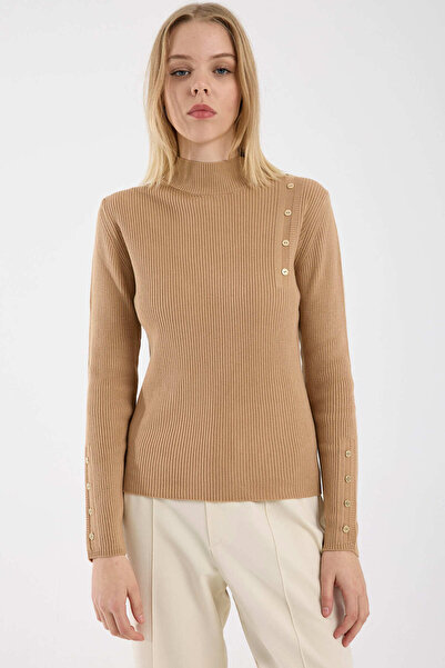 Sementa سترة تريكو قماش مجدّل بتفاصيل أزرار - لون جملي