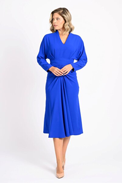 La Donna Dress with pleats and a cinched waist