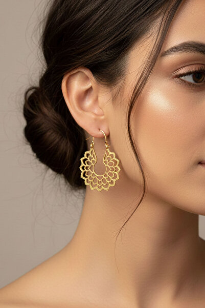 Clandestino Bohemian Earrings with Lotus Flower Motif Gold