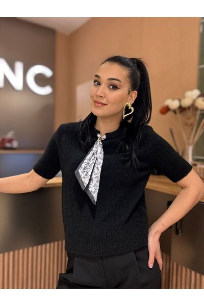 EDITION WOMAN Black Short Sleeve Fullar Detailed Soft Sweater |   Ek1005310419