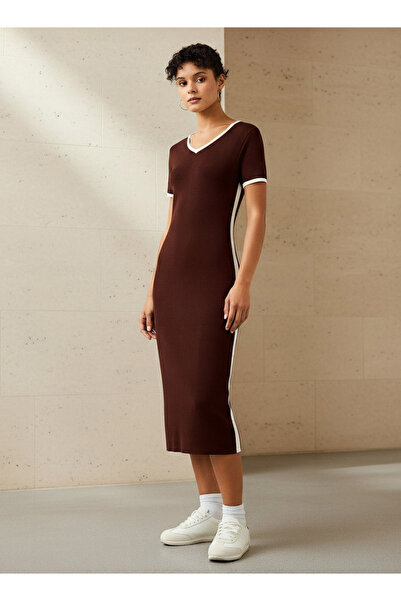 2Xtremz Bodycon Midi Dress with Trim Design