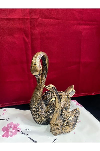 Tuzun Ruhu yavrulu kuğu biblo