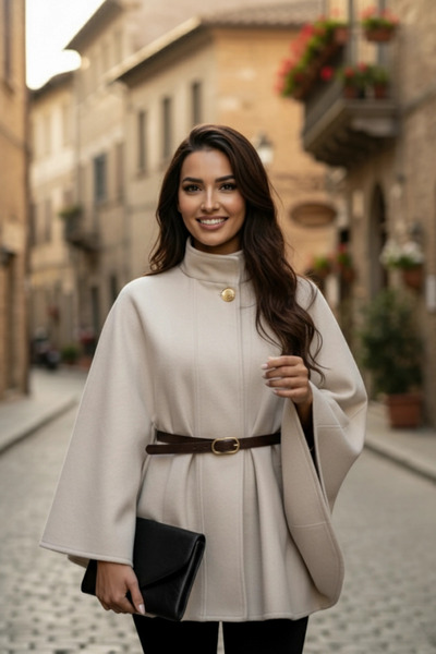 PASTELASTORE Poncho cu pelerină cu detalii aurii 6100