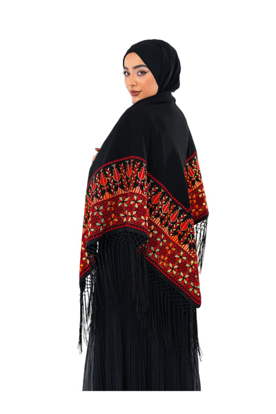 Zaytoon اللون الأسود مع التطريز التقليدي باللونين الأحمر والبرتقالي والشراشيب 180*180 S300015