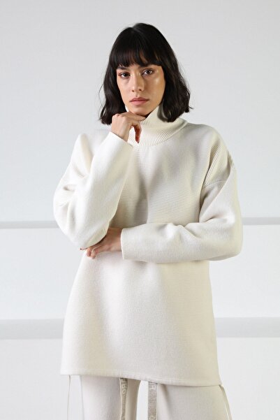 Ferraro Ecru Long Sleeve Turtleneck Cashmere Women's Knit Sweater with String Detail on the Sides