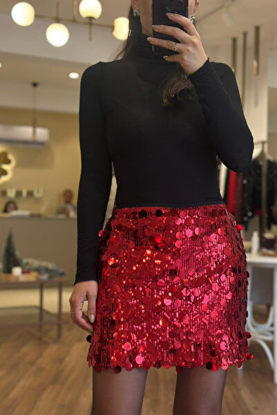 Unique Boutique Kırmızı Pullu Şort Etek