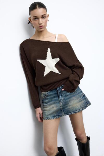 Stradivarius Asimetrik yıldız triko kazak