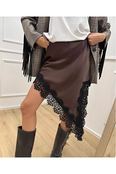 GLAMSI Asymmetrical skirt in thick satin with lace