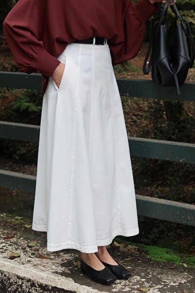 Moca Thai Skirt White