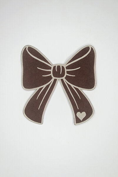 decofav Kurdele Şeklinde Fındık Kahve Kumaş Ekru Nakışlı Kokteyl Peçetesi 1 Adet