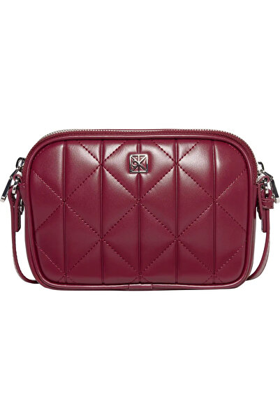 Calvin Klein PREŠÍVANÁ TAŠKA NA FOTOAPARÁT Dámska červená taška cez rameno