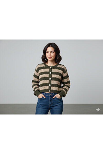 franky B Women's Buttoned Knitted Crop Cardigan