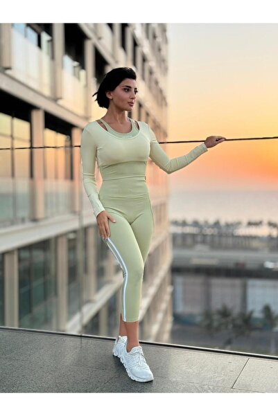 The give me طقم رياضي بخصر مرتفع