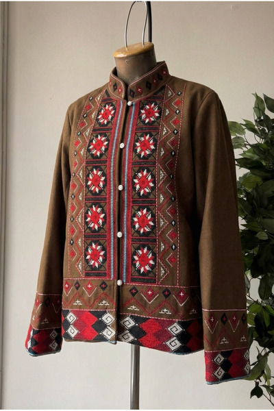 FEMELLE Women's Brown Judge Collar Ethnic Embroidered Jacket