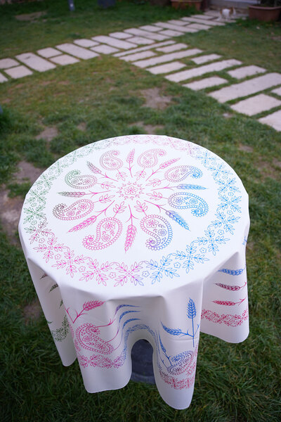 Komana Art Dertsiz Kumaş Kare Sofra Bezi – Çok Renkli Geçişli Başak Desenli M...