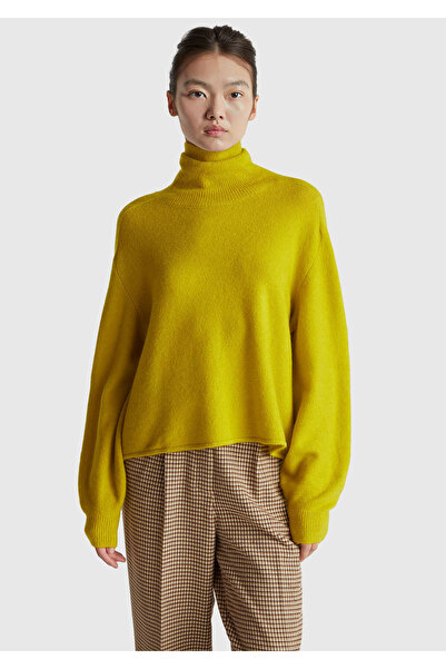 United Colors of Benetton Women's Yellow Wool Blend Off-Shoulder Turtleneck Sweater