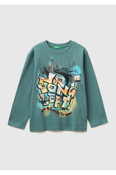 United Colors of Benetton تيشيرت طويل الأكمام للأولاد باللون الأخضر الداكن من...