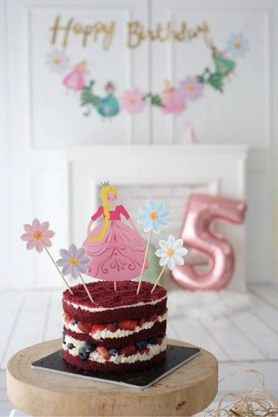 Le Mabelle 5-Piece Toothpick Cake Decoration with Multi-Colored Princess and Flower Figures