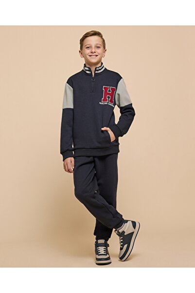 R&B طقم ملابس مطبوع باللون الأزرق الداكن للأولاد