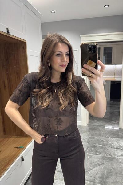 Banu Angay Nakışlı Transparan Bluz Kahverengi