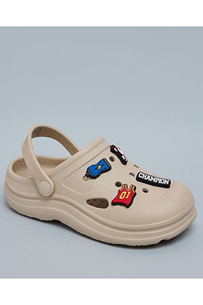 R&B Boy'S Beige Charm Detail Slingback Clogs